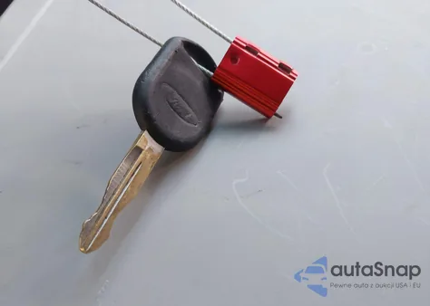 2004 Ford Taurus Ses z USA, uszkodzony, nr VIN 1FAFP55244G168966